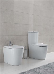 wc mbl  filo muro completo di cassetta,sedile e bidet urb.y plus